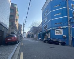 주택가에 위치한 조용한 주거환경
